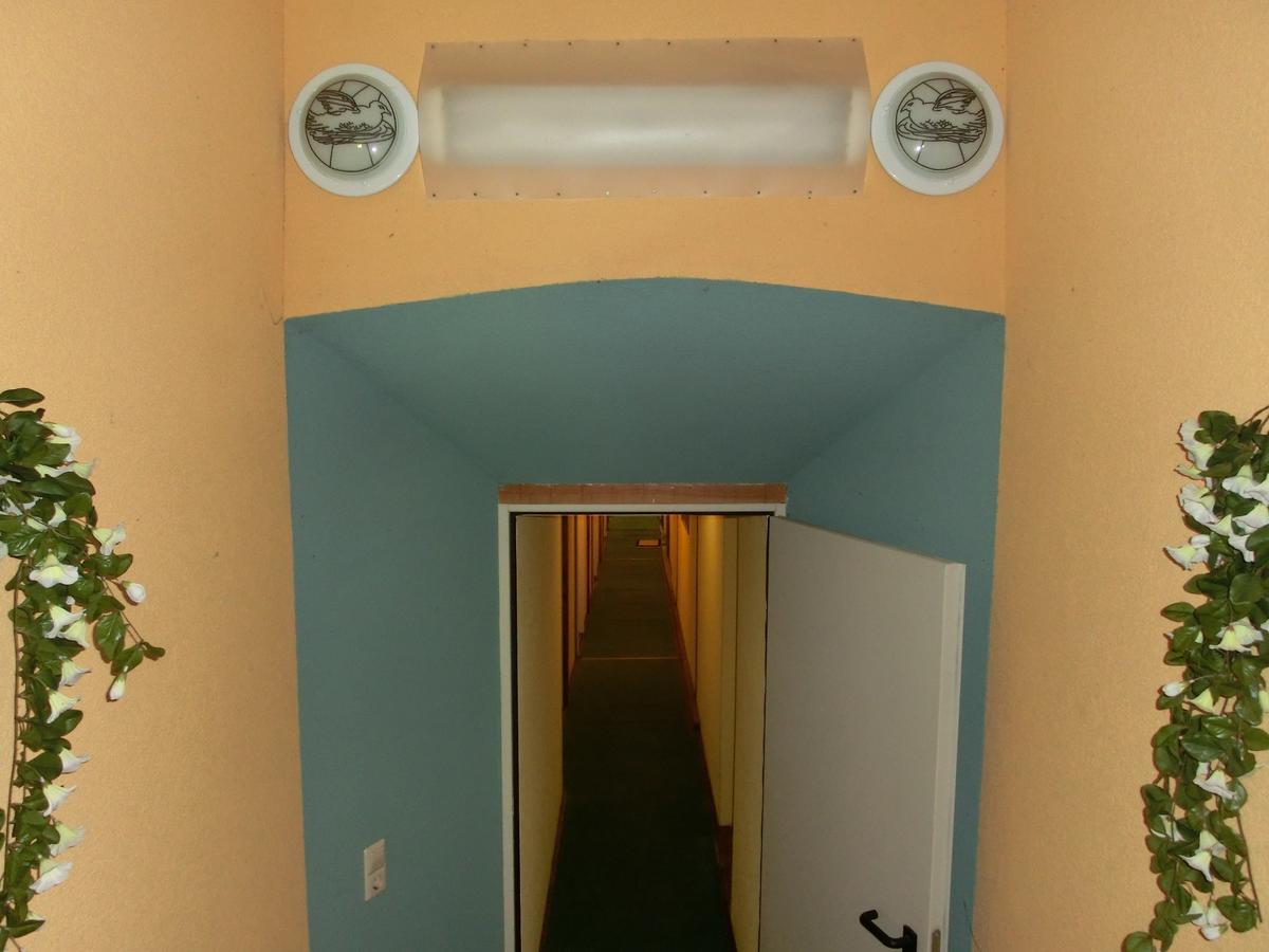 Domane Neu Gaarz Hostel Екстер'єр фото